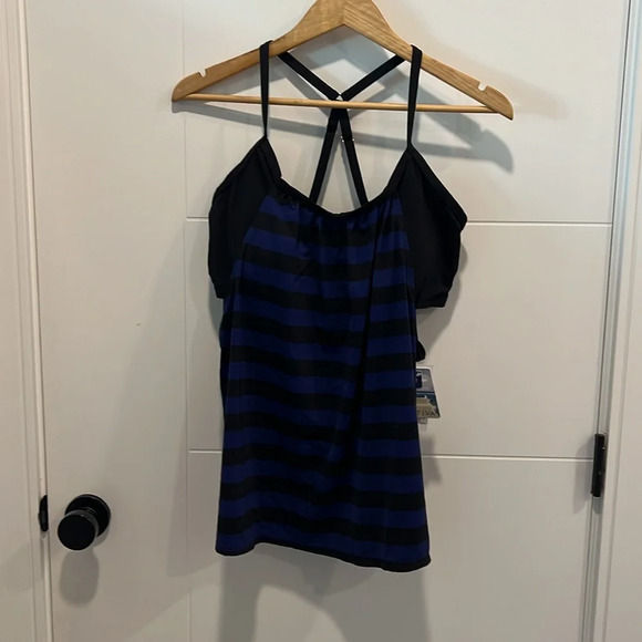 🏁 Captiva  bathing suit top size XL - Picture 2 of 9
